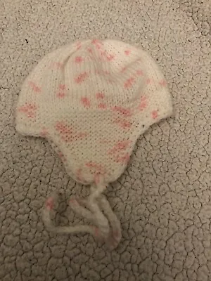 Hand Knitted Baby Bonnet • £4