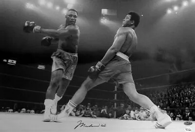 Muhammad Ali Vs Joe Frazier Boxing Print Poster Wall Art Picture A4 + • £4.99