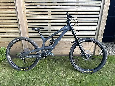 YT Tues 2019 CF Pro XL - FOX - CARBON - DOWNHILL MTB • £2700