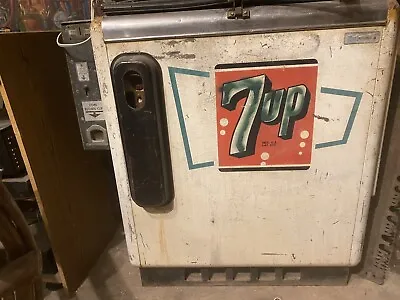 Antique Vintage 7-Up Squirt Soda Pop Chest Vending Machine Ideal Slider Cooler • $17000