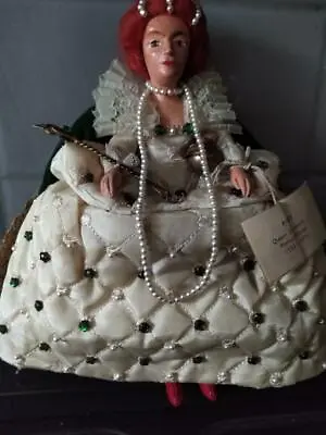 P/601 Peggy Nisbet Costume Doll - Queen Elizabeth I In White Dress Collectable • £44.99