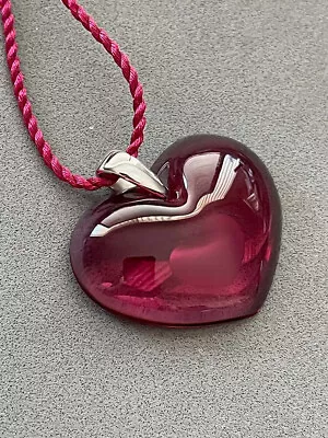 Authentic LALIQUE France Fuschia Pink Tender Heart Crystal Pendant Necklace NIB • £188.02