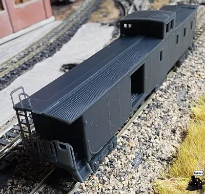 N Scale Great Northern Caboose • $49.99