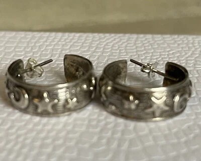 $1.99 • Buy Silver Tone Moon & Stars Hoop Earrings 