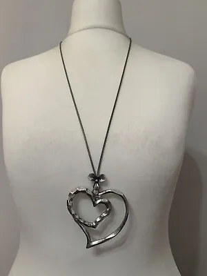 Long Length Silver Toned Chain Heart Pendant Necklace (JB21) • £2.99