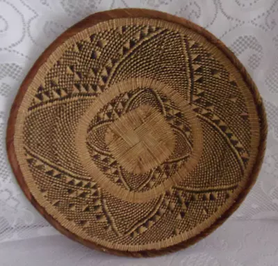 Vintage Hand Woven Basket • $10