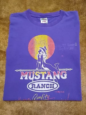 Vintage Mustang Ranch Brothel Quality Nevada Purple T-Shirt Men's Small Crewneck • $25.99