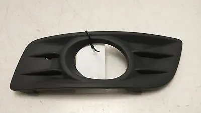 GRILLE VOLVO V50 5 Door Estate 30779100 '11 • $35.76