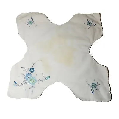 Vintage Bread Basket Liner White Blue Floral Embroidered Scalloped Bun Warmer   • $10.70