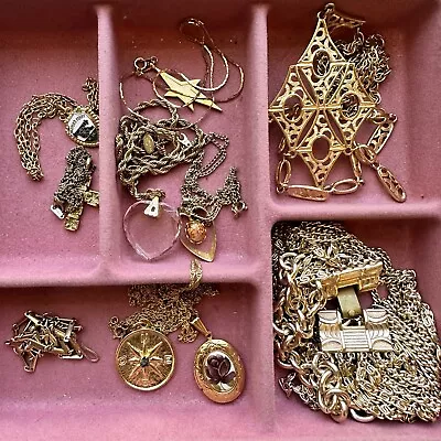 Vintage Necklace Lot Signed Jewelry Avon  Pendants Hearts Compass Locket 10 Pc • $47.20