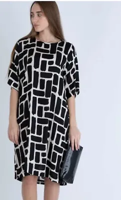 Masai Nabi Women’s Round Neck Shift Dress Black Cream  Brick Print  Size S • $59.99