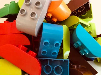 BULK LOT_DUPLO Brick 2x2 With Bows_ Piece # 98223_Varied Colours X 30 Piece Set • $14.99