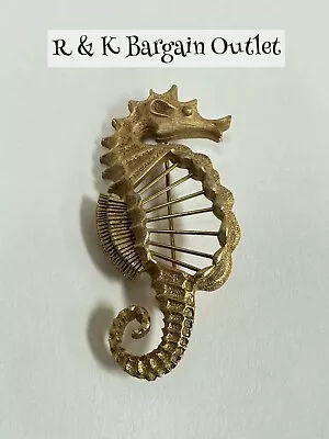 Vintage Gold Tone Textured Seahorse With See Threw Belly Brooch Pin Nice! • $23.97