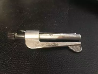 Pro-Curler - Vintage Curling Iron - 1940s. - Aluminum • $10