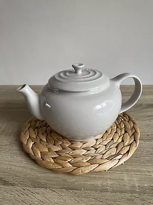 Le Creuset 10” Teapot Light Grey Stonewear Country Farmhouse Style • £15.99