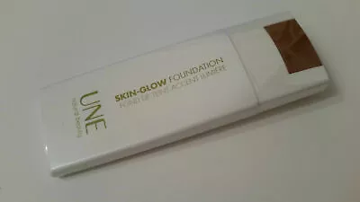 Une Skin-glow Liquid Foundation - G14 • £7.92