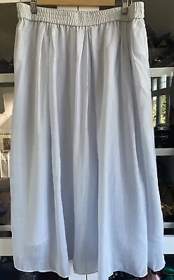 H&M Grey Skirt • £3.99