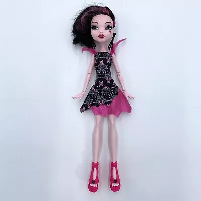 2013 Mattel Monster High Doll Frights Camera Action! – Black Carpet Draculaura • $19.99