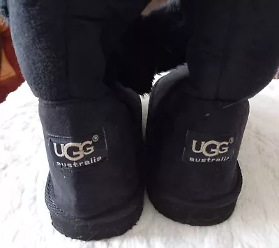 New.Boxed.Black Ladies UGG BOOTS. Size 6.Suede.Soft Inside • £108