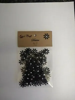 100 Black DAISY FLOWER CARD MAKING #57CRAFT Gift Table Evening Decorations  • £1.89