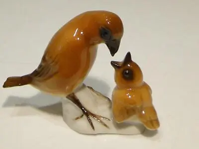 Vntage Hutschenreuther Mama Bird Feeding Baby Bird Figurine Germany • $29.99