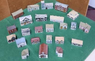 VTG Wade Whimsey-on-Why Village Houses - Lot Of 24 • $229