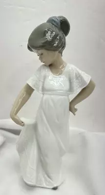 $49.99 • Buy Nao By Lladro How Pretty Girl Dancing Posing Collectible Art Figurine 1989