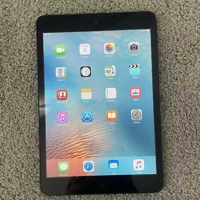 Apple IPad Mini MD529LLA/A 1st Gen. 32GB Wi-Fi 7.9in Black Tiny Scratch Corner • $25