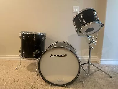 Ludwig 3 Piece Drumset 1960-1963 No Serial Number Keystone Badges. • $1650