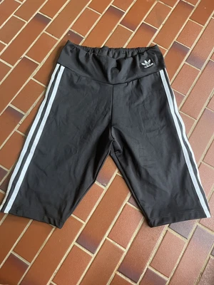 $15 • Buy Adidas Originals Bike Shorts Size 10