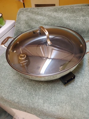 $99 • Buy CUISINART CSK-250 Premium Nonstick 14  Electric Skillet W/ Glass Lid - EXCELLENT