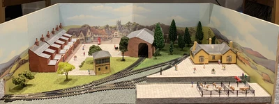 £150 • Buy 00 Gauge Model Railway Layout. Mounted On Wood Base.