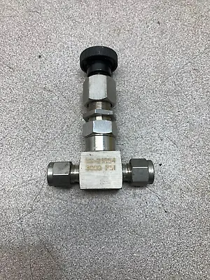 NEW NO BOX WHITEY 1/4  In 3000 PSI SS Stainless Steel Needle Valve SS-21RS4 • $55