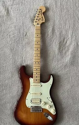 Fender Stratocaster Deluxe HSS • $811