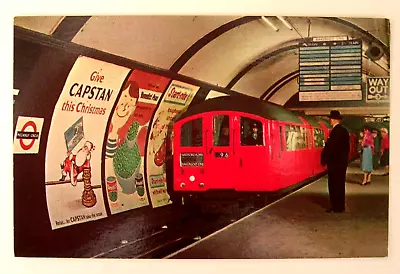 Vintage RPPC London Tube Underground Train Piccadilly Circus Station London • £2.97