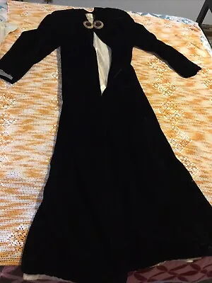 Miller & Rhoads Women’s Full Length Black Velvet Swing Coat Size Small • $125