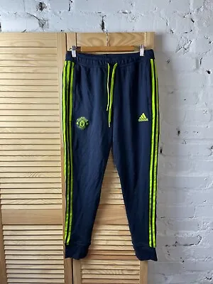 MANCHESTER UNITED FOOTBALL SOCCER LIFESTYLER SWEATPANTS 2022/23 ADIDAS MENS Sz M • $50.99