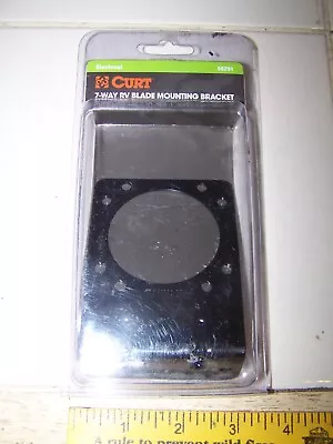 CURT 58291 Connector Mounting Bracket For 7-Way RV Blade (Black Packaged) • $8