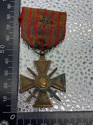 £30 • Buy Original WW1 Issue 1914-17 Dated French Croix De Guerre Medal
