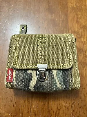 LEVI'S Vintage Tan & Green Camo Tuck Lock Trifold Wallet • $29