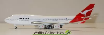 1:400 Phoenix Models Qantas Airways B 747-400 VH-OJA 70469 PH411109 Airplane • $39.95