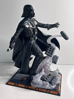 Diamond Select Star Wars Darth Vader Collectible PVC Diorama - Missing Saber • £33.77