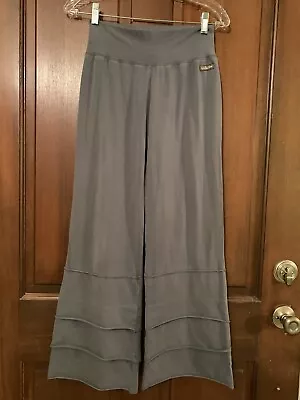 Matilda Jane Gray Triple Tier Pants Women M • $8