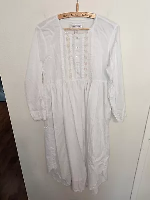 Vintage Victoria's Secret COUNTRY Embroidered Cotton Nightgown S • $19