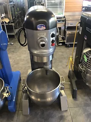 Hobart H600T 60 Qt Mixer  2HP - 3Ph - 200v - New Stainless Bowl And Dough Hook • $8250