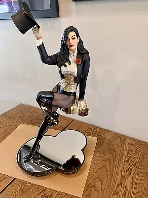 DC Comics Sideshow Collectibles Zatanna Premium Format Collectors Edition • $840