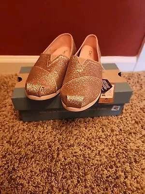 TOMS Alpargata Champagne Glitter Flat/Slip On Shoe Size 8 Women’s In Box • $15