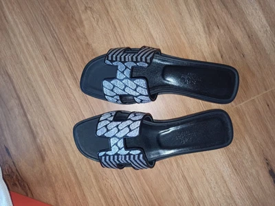 $1050 • Buy Hermes Oran Sandals Size 37 BNIB Black