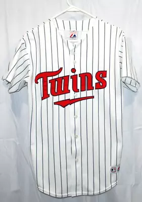 Minnesota Twins Men's Baseball Jersey White Pin Striped Majestic Size Medium. • $22