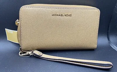 Michael Kors Jet Set Travel LG Flat MF Phone Case Wristlet / Wallet Husk Brown • $59.99